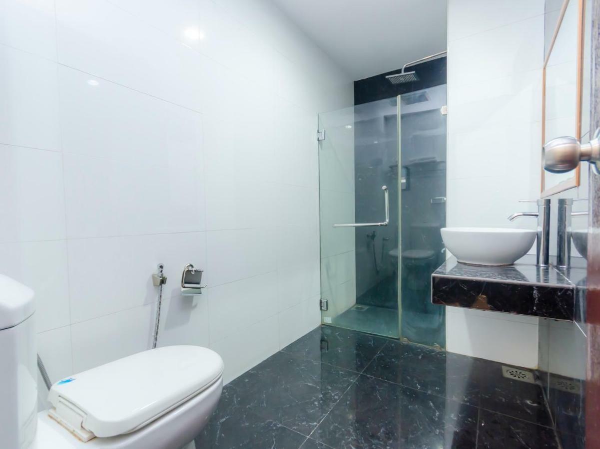 Oyo 1201 Wf Hotel Johor Bahru Exterior photo
