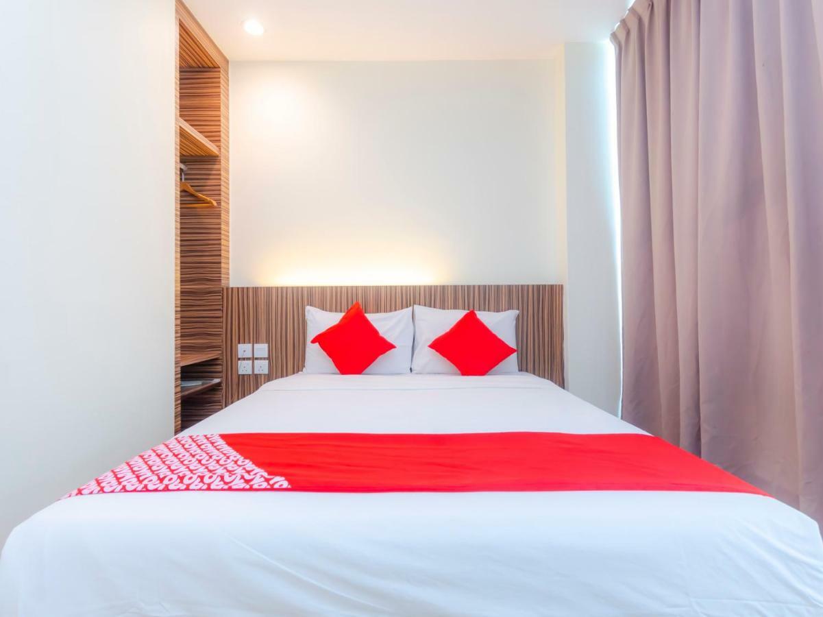 Oyo 1201 Wf Hotel Johor Bahru Exterior photo